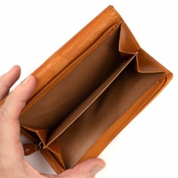 A. Eriksson Oy Rosala Rose, iso nahkalompakko isolla ajokorttipaikalla, konjakki