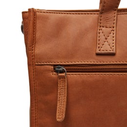 The Chesterfield Brand | Adana, nahkainen olkalaukku (PC 14") | Konjakki