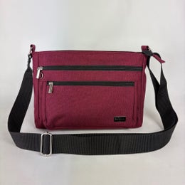 Baxxini kankainen olkalaukku | 6033 viininpunainen