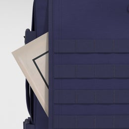 Cabin Zero | Military 28L, Matkareppu 43cm | Galaxy