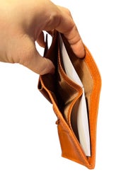 Virgo pitk&auml; RFID-nahkalompakko isolla ajokorttipaikalla | 2044 konjakinruskea