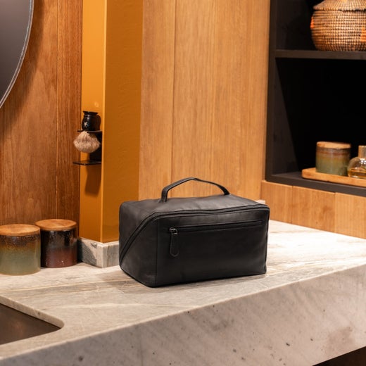 The Chesterfield Brand Trevia - Nahkainen toilettilaukku, musta